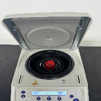 Eppendorf 5425R Refrigerated Centrifuge image 3